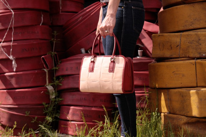 Small Post Bag | Leather & Fire-hose from Elvis & Kresse