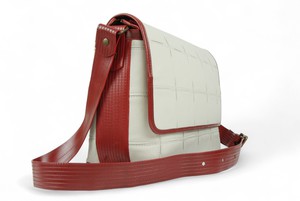 Field Bag | Leather & Fire-hose from Elvis & Kresse