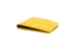 Compact Wallet | Leather & Fire-hose from Elvis & Kresse