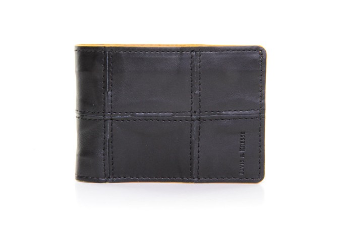 Compact Wallet | Leather & Fire-hose from Elvis & Kresse