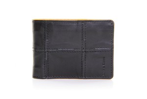 Compact Wallet | Leather & Fire-hose from Elvis & Kresse
