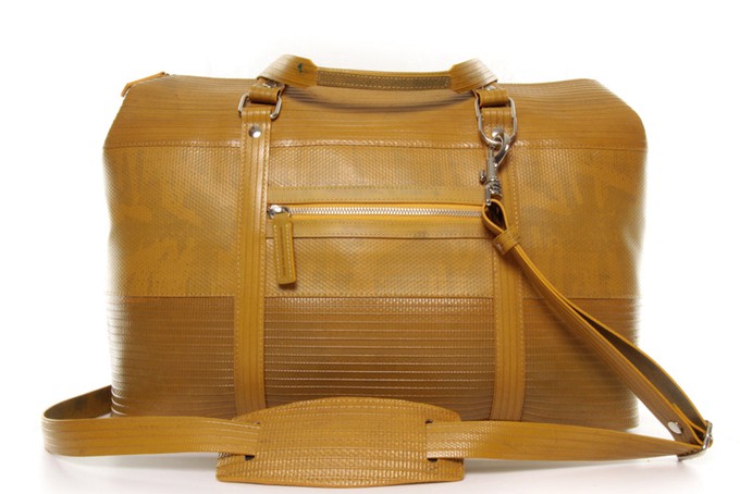 Gladstone Travel Bag | Fire-hose from Elvis & Kresse