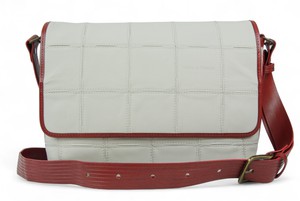 Field Bag | Leather & Fire-hose from Elvis & Kresse