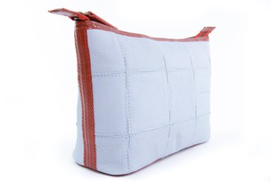 Cosmetics Case / Toiletry Bag | Leather & Fire-hose from Elvis & Kresse