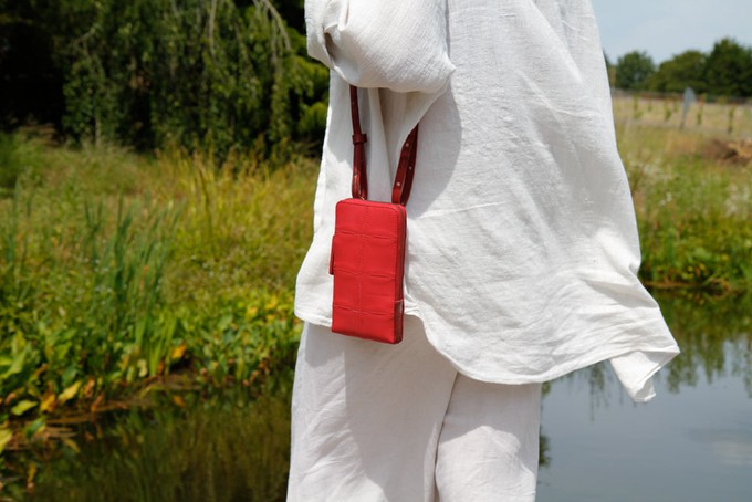 Crossbody pouch | Leather & Fire-hose from Elvis & Kresse