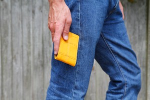 Compact Wallet | Leather & Fire-hose from Elvis & Kresse