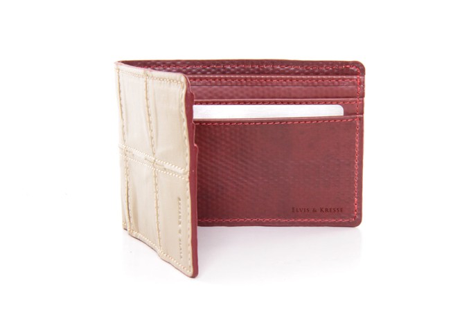 Compact Wallet | Leather & Fire-hose from Elvis & Kresse