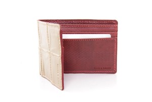 Compact Wallet | Leather & Fire-hose from Elvis & Kresse