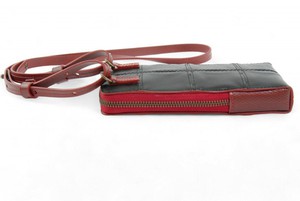 Crossbody pouch | Leather & Fire-hose from Elvis & Kresse