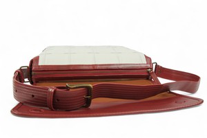 Field Bag | Leather & Fire-hose from Elvis & Kresse