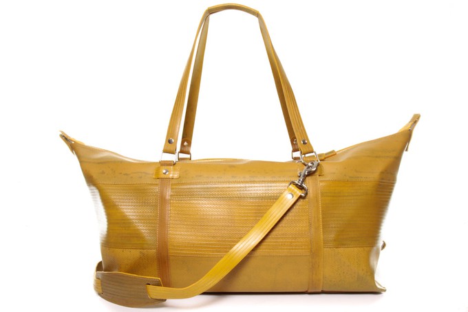 Weekend Bag | Fire-hose from Elvis & Kresse