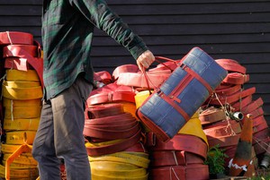 Overnight Bag | Leather & Fire-hose from Elvis & Kresse