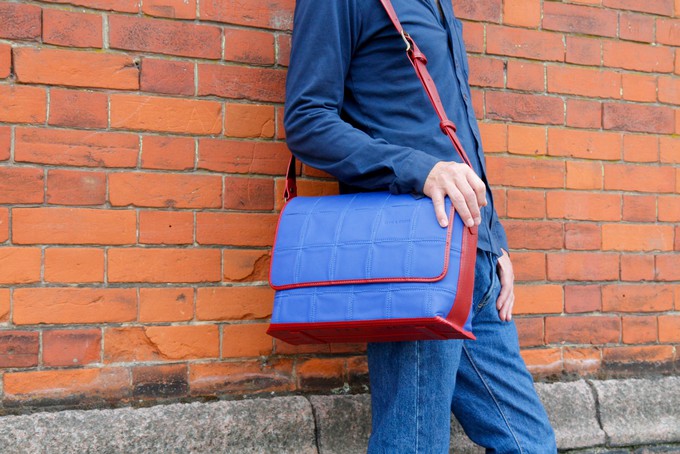Field Bag | Leather & Fire-hose from Elvis & Kresse