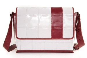 Field Bag | Leather & Fire-hose from Elvis & Kresse