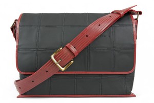 Field Bag | Leather & Fire-hose from Elvis & Kresse