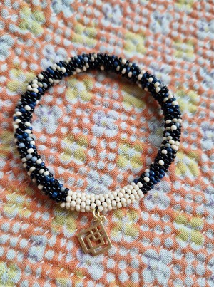 bracelet beaded embrace from Fifth Origins