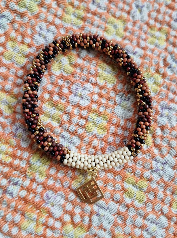 bracelet beaded embrace from Fifth Origins