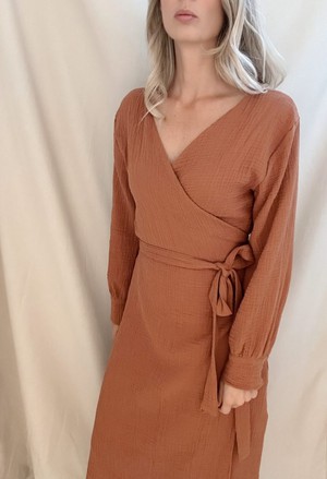 Wrap dress – Cognac from Glow - the store