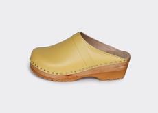 DA VINCI vegan clogs | YELLOW APPLESKIN™  via Good Guys Go Vegan