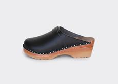 DA VINCI vegan clogs | BLACK via Good Guys Go Vegan