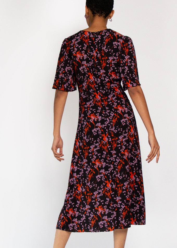 Delphi V-front dress in pretty lilac floral print from Hide The Label