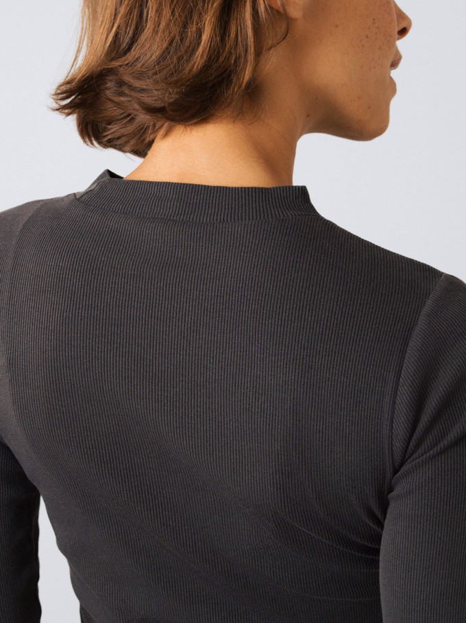 Long Mock from Honest Basics Long Mock from Honest Basics