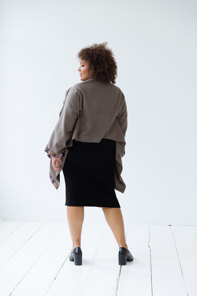 NEW! Wool Cape Coat Cocoon Taupe from JULAHAS