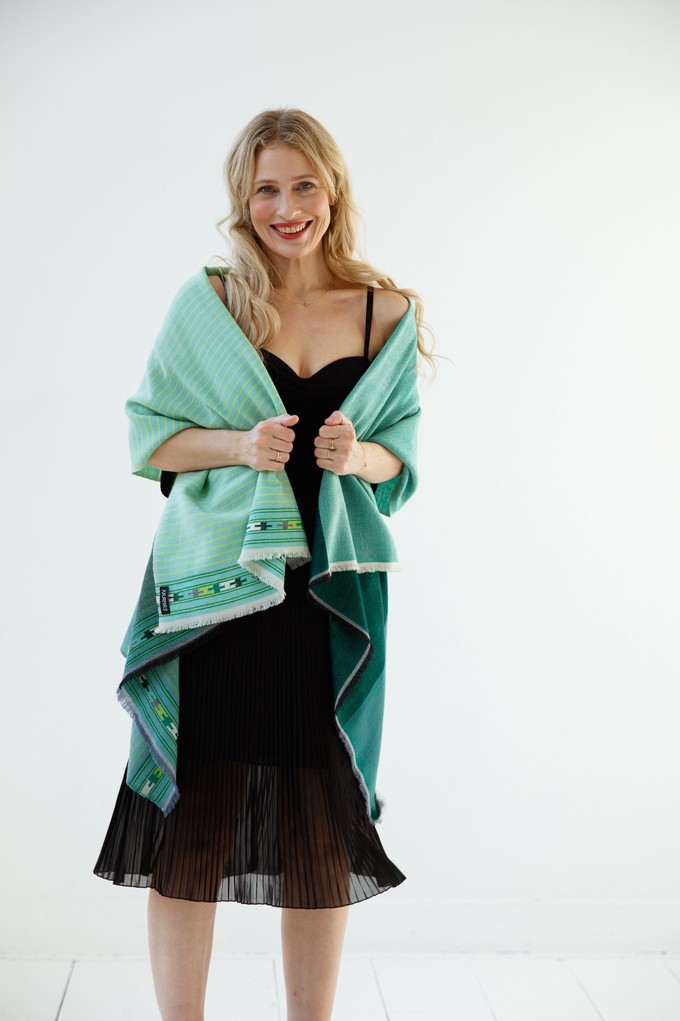 Light Wool Cape Fusion Green from JULAHAS