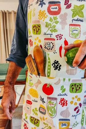 Chief Spice Mama x JULAHAS Spice It Up Apron from JULAHAS