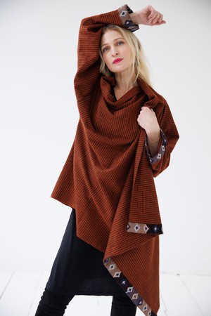 NEW! Wool Cape Coat Cocoon Rust Black from JULAHAS