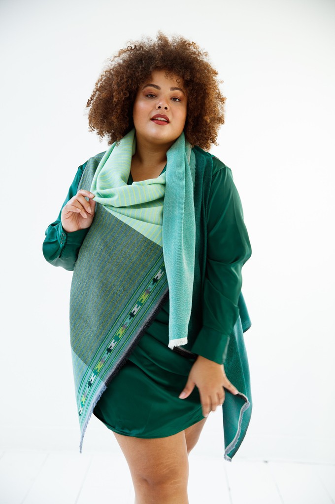 JULAHAS+ Light Wool Cape Fusion Green Plus from JULAHAS