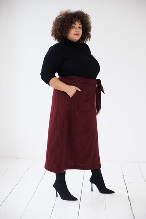 NEW! Wool Wrap Skirt Cocoon Maxi Black Red from JULAHAS