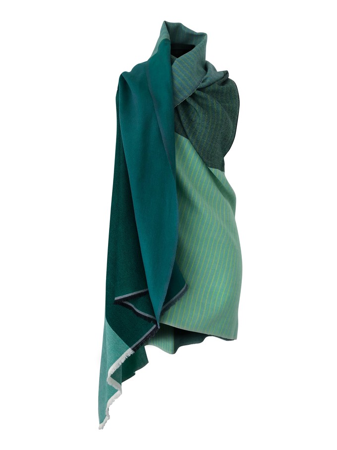 JULAHAS+ Light Wool Cape Fusion Green Plus from JULAHAS