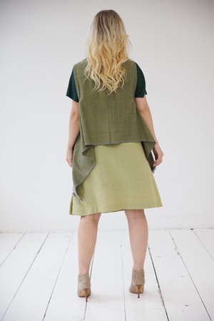 Wool Silk Cape Forest Pench from JULAHAS
