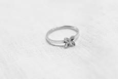 Floret ring silver via Julia Otilia