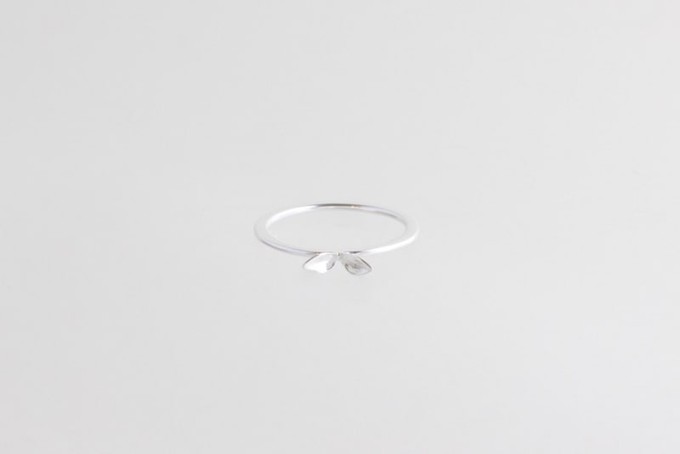Sprout leaf ring silver SALE from Julia Otilia