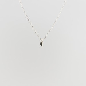 Mini leaf pendant from Julia Otilia