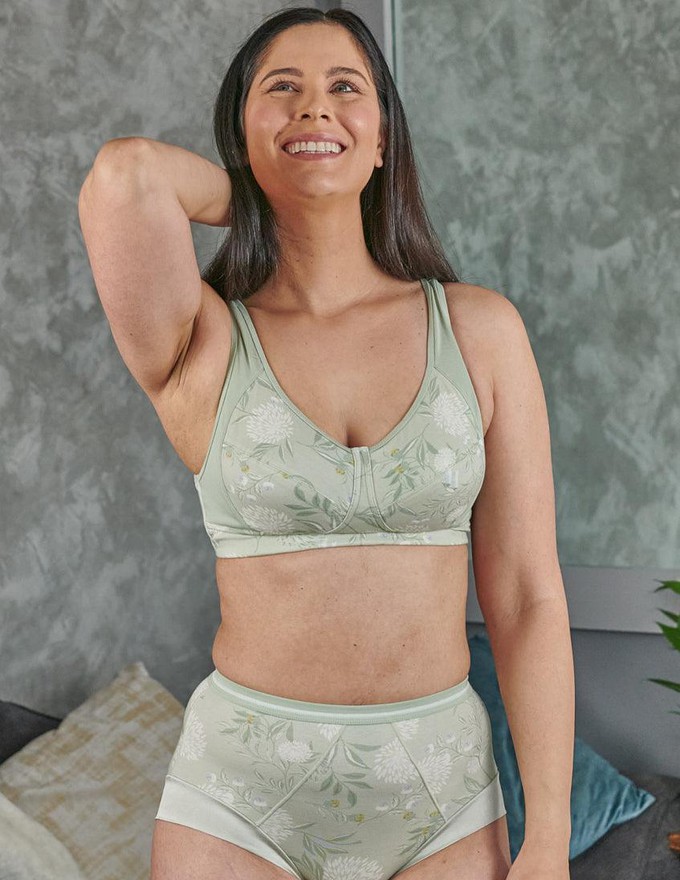 Back Support Full Coverage Wireless Organic Cotton bra (Champagne & Black)