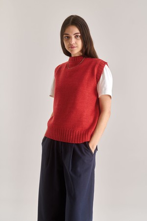 INDIA Lambswool Vest - Red from KOMODO
