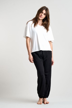 TERESA Jogger - GOTS Organic Cotton Black from KOMODO