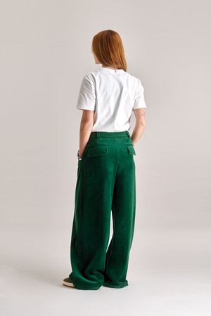 SOFIA Velvet Trouser - Green from KOMODO