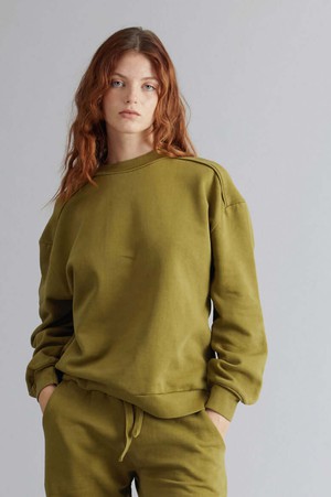 NAYLA - GOTS Organic Cotton Sweat Olive from KOMODO