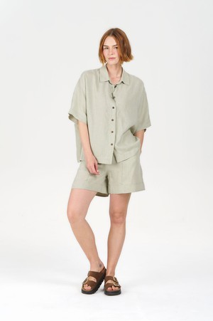 KIMONO Tencel Linen Shirt - Soft sage from KOMODO