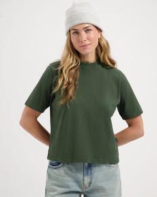 Jill Tee via Kuyichi