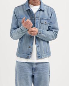 Bourne Jacket Vintage Blue via Kuyichi