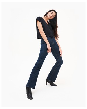 Lisette Flare Dark Rinse from Kuyichi