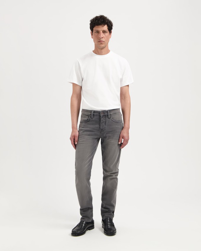 Jim Regular Slim Stone Grey from Kuyichi