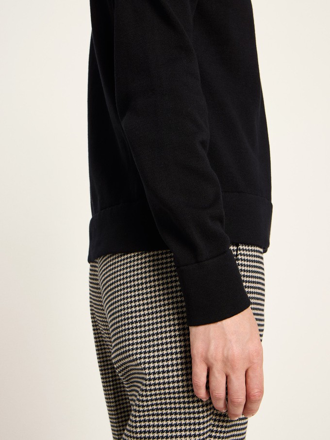 Round neck sweater (GOTS) from LANIUS