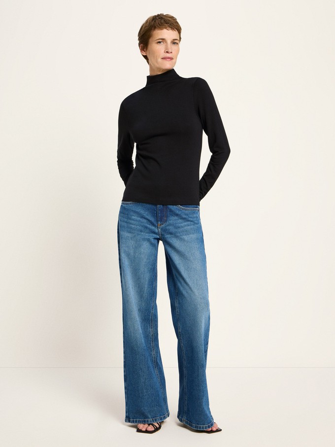 Shirt with stand-up collar from LANIUS