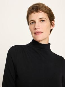 Shirt with stand-up collar via LANIUS